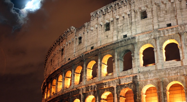 roman-colosseum-at-night-9262012-202212_panoramic